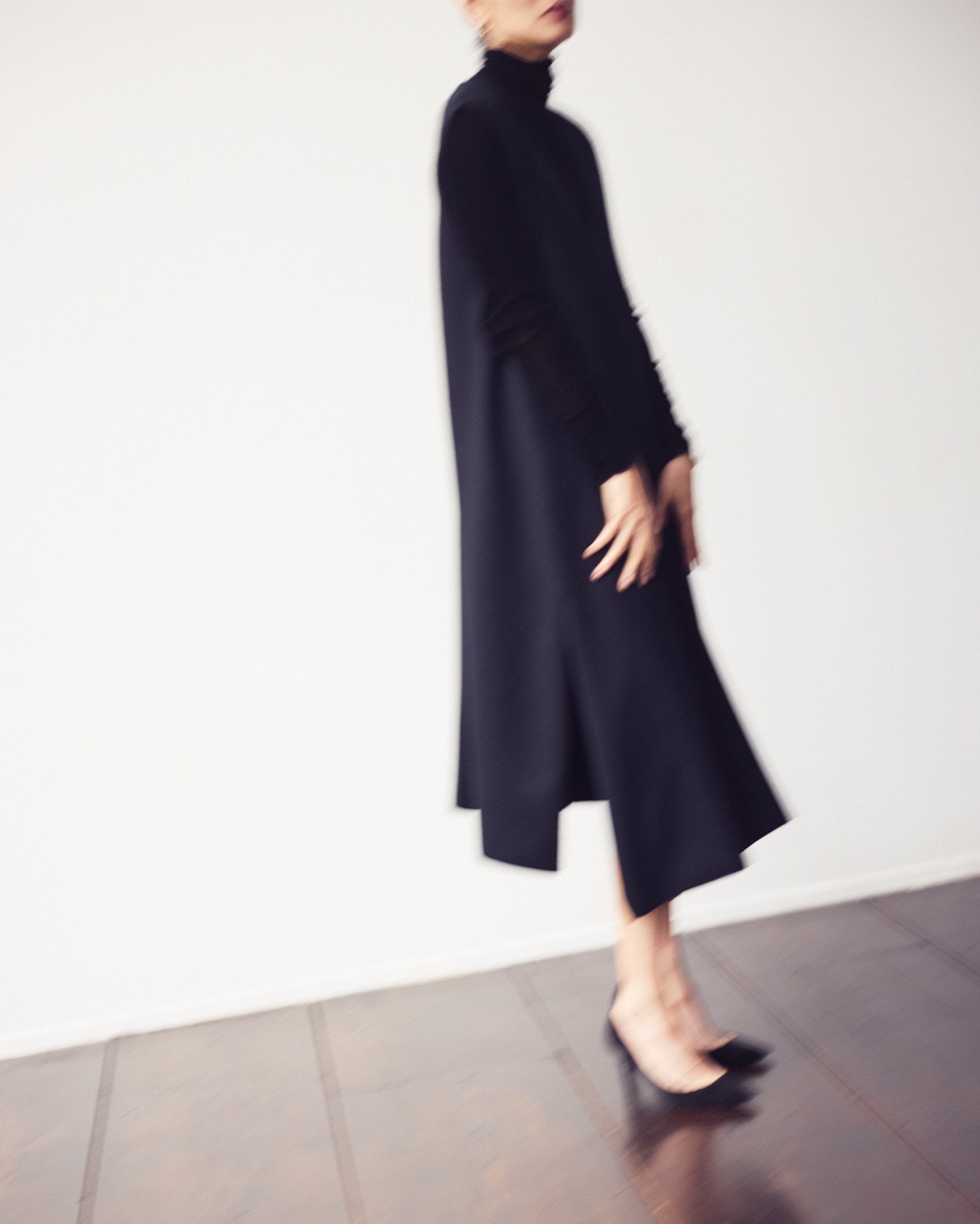 ウールVネックワンピース