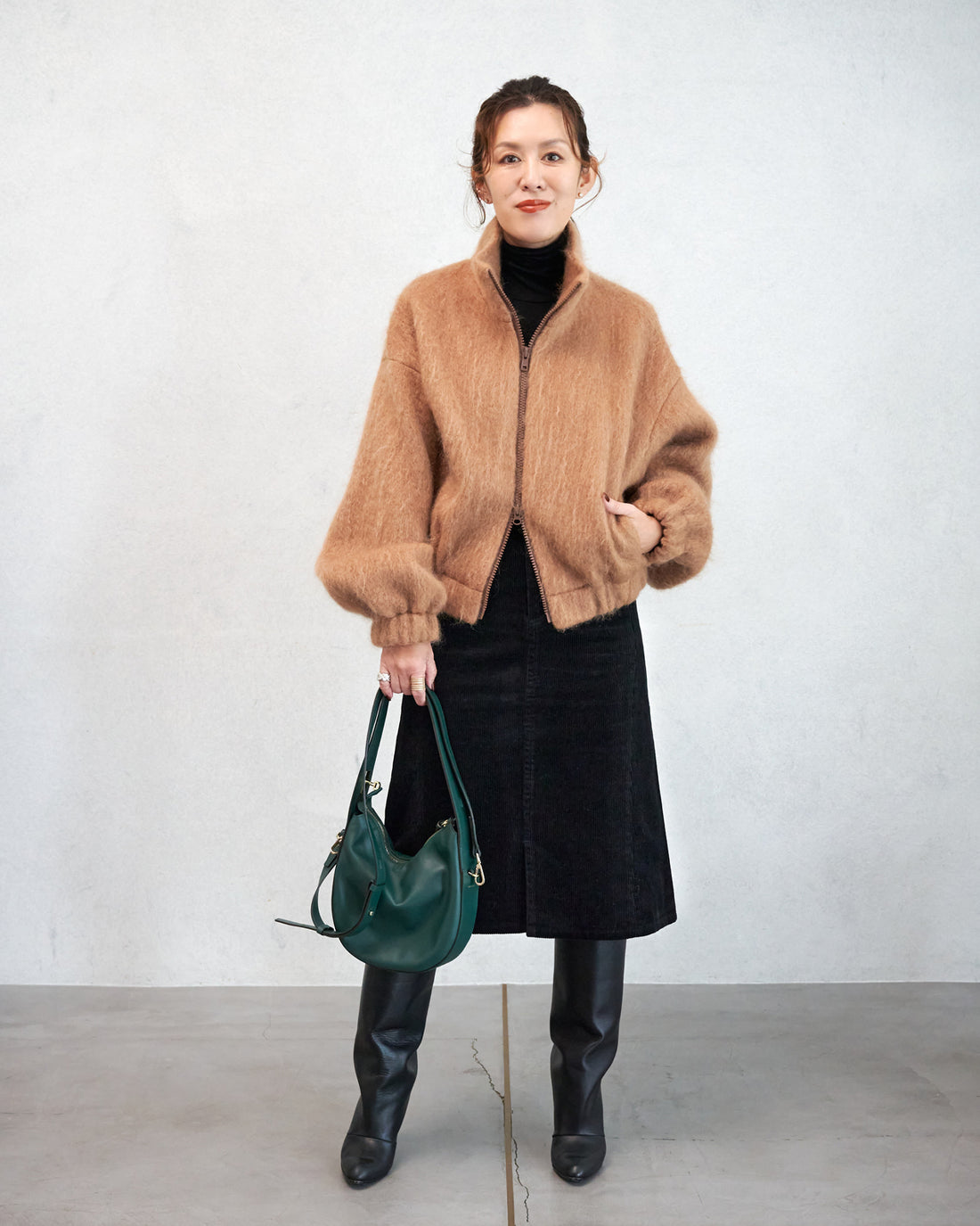 Corduroy skirt (black)