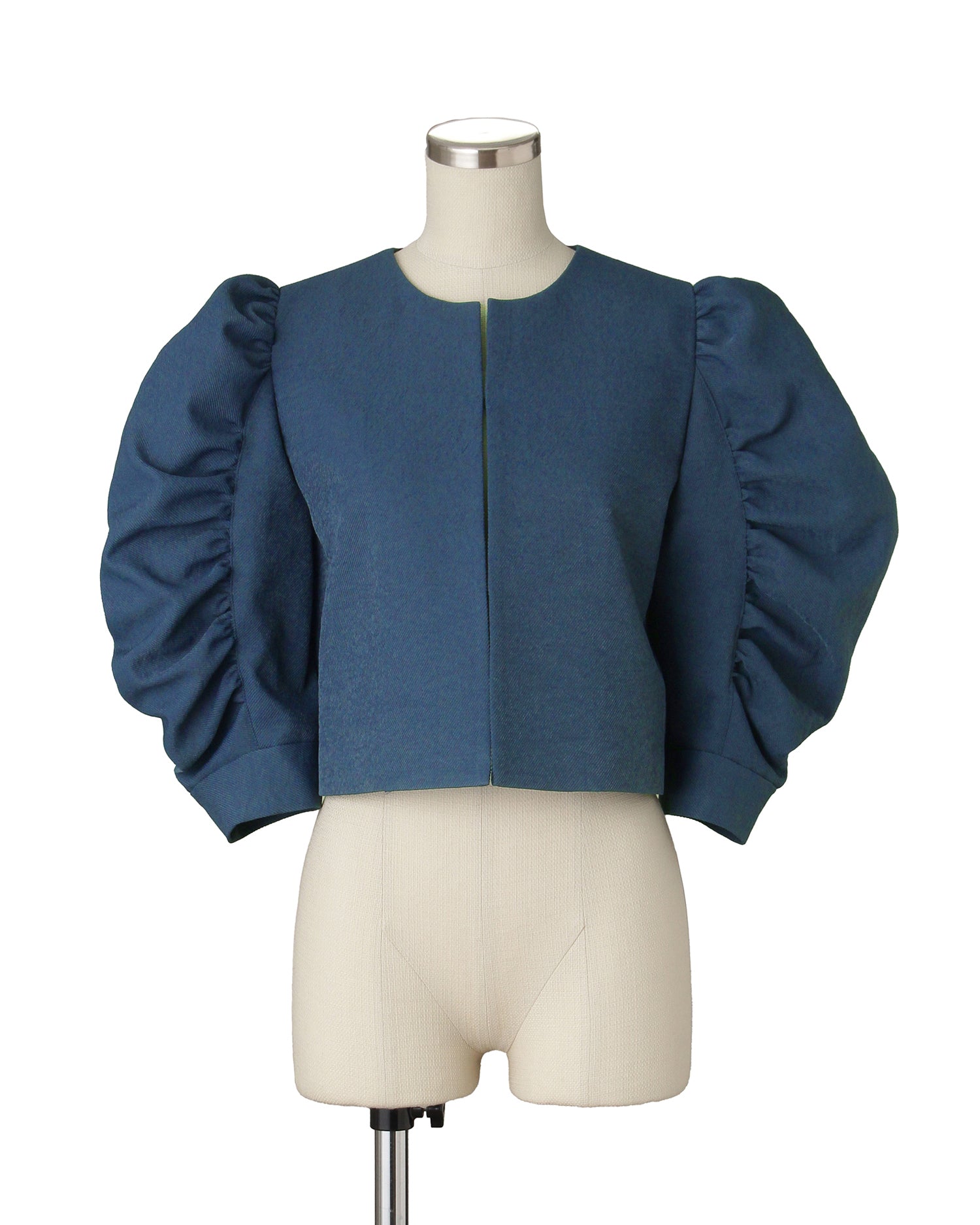 Volume sleeve short jacket