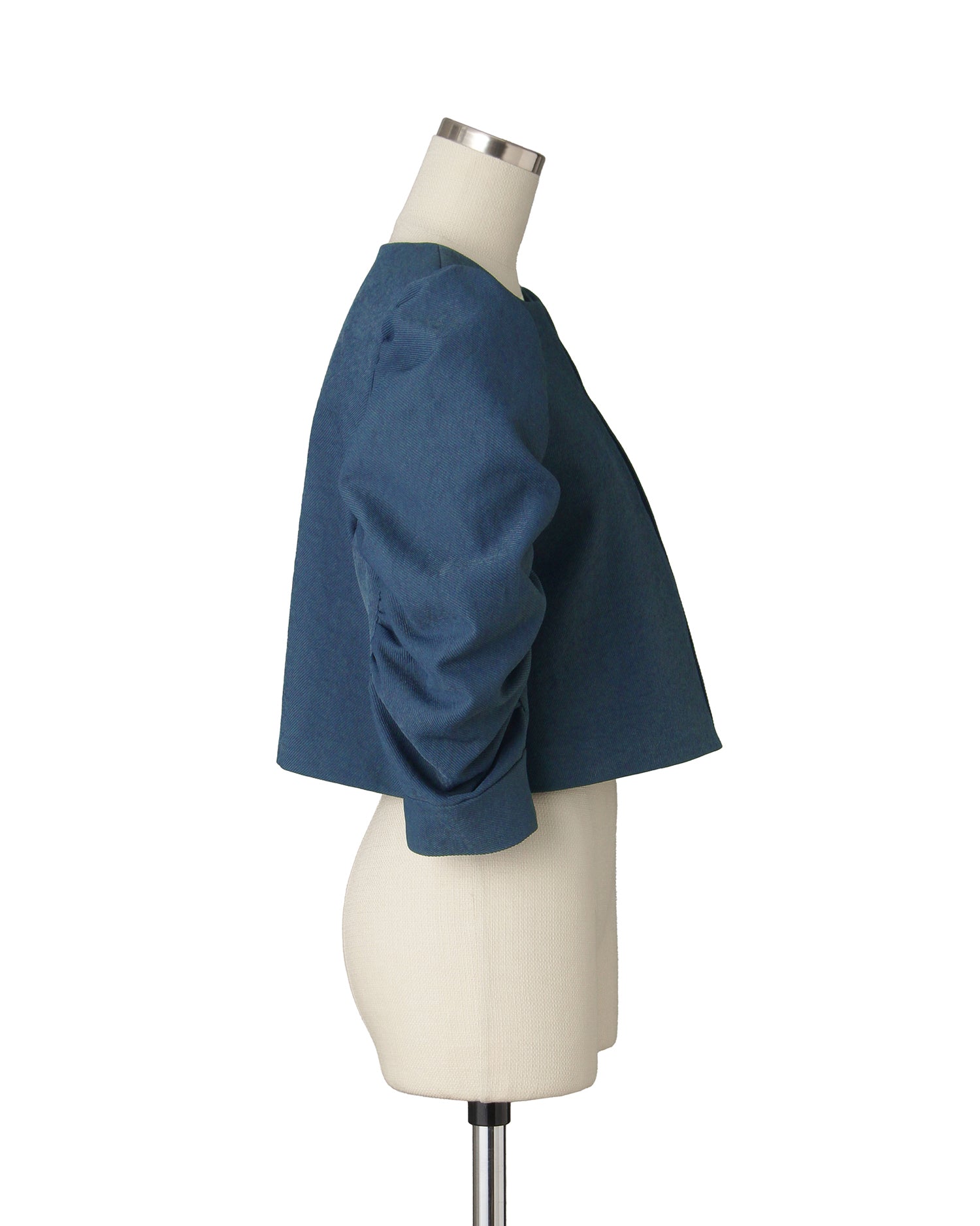 Volume sleeve short jacket