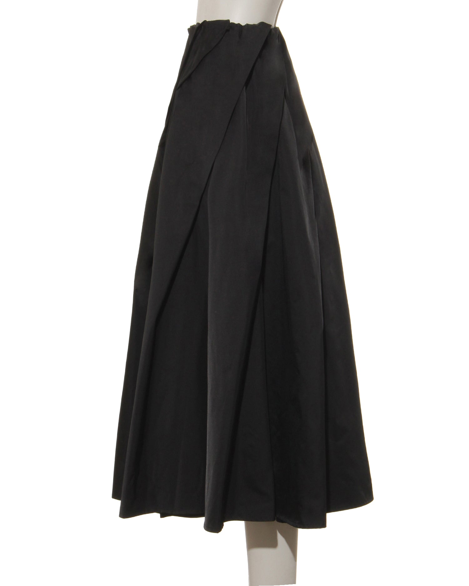 Random Tuck Skirt (Black)
