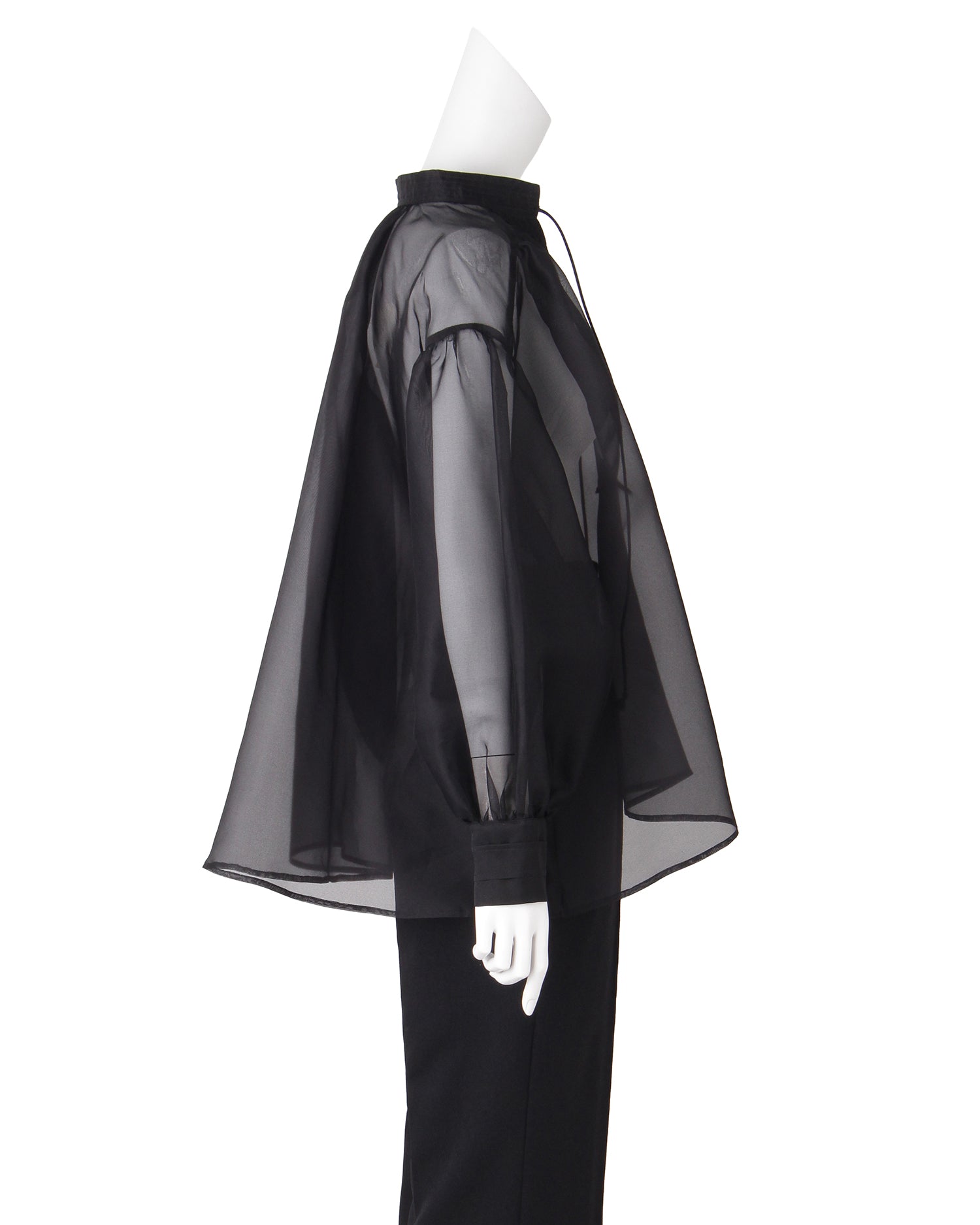 シルクボリュームブラウス