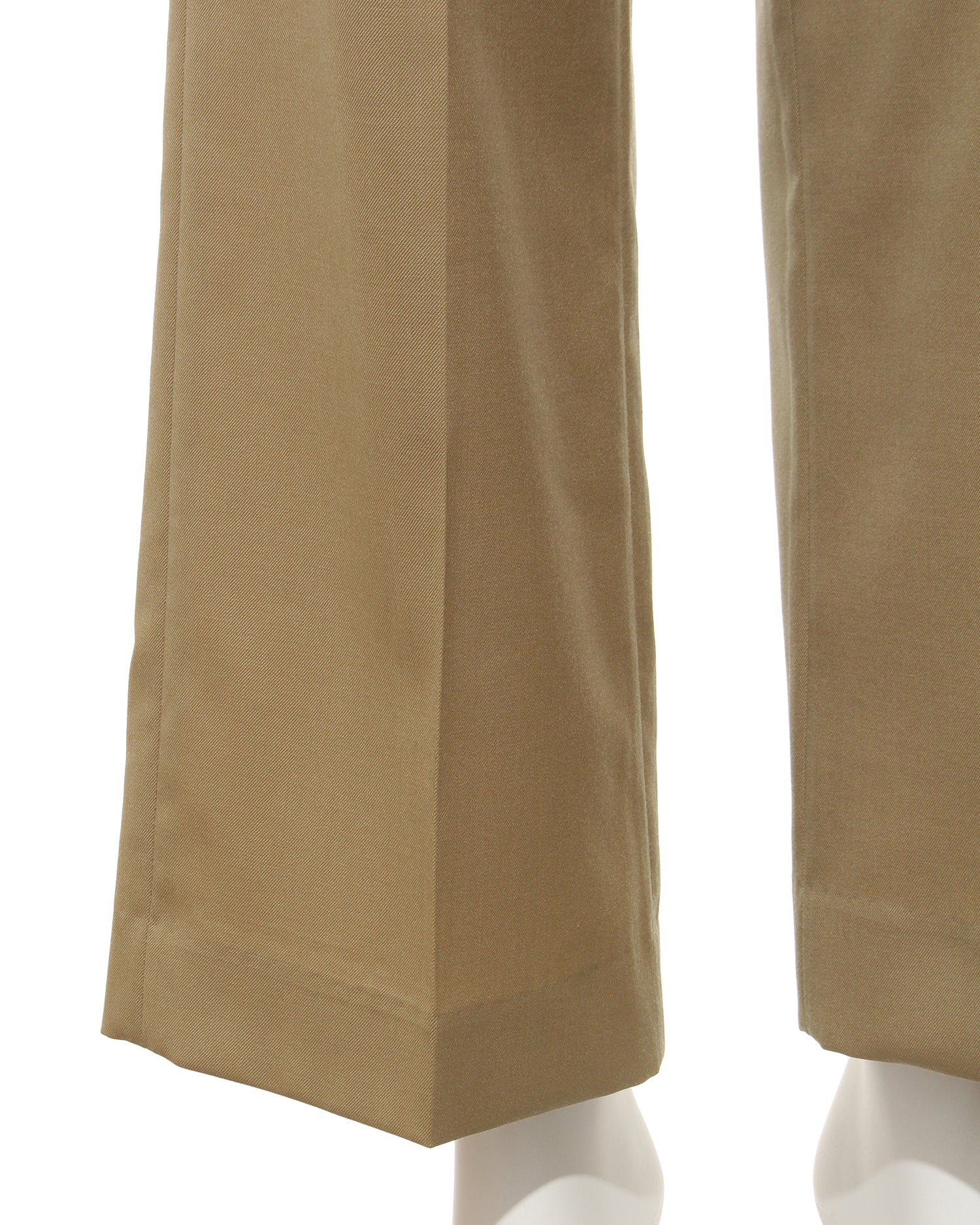 Semi-wide pleated pants &lt;camel&gt;