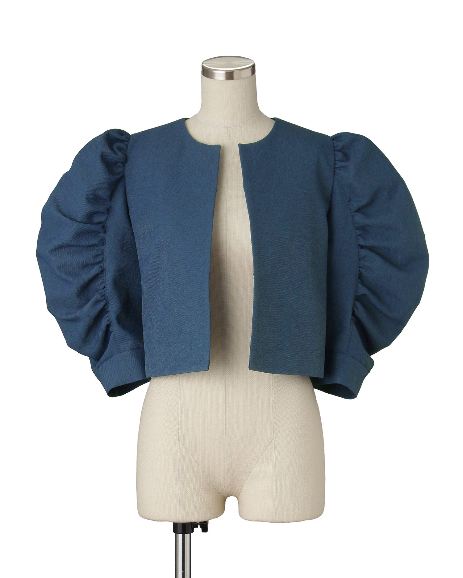 Volume sleeve short jacket