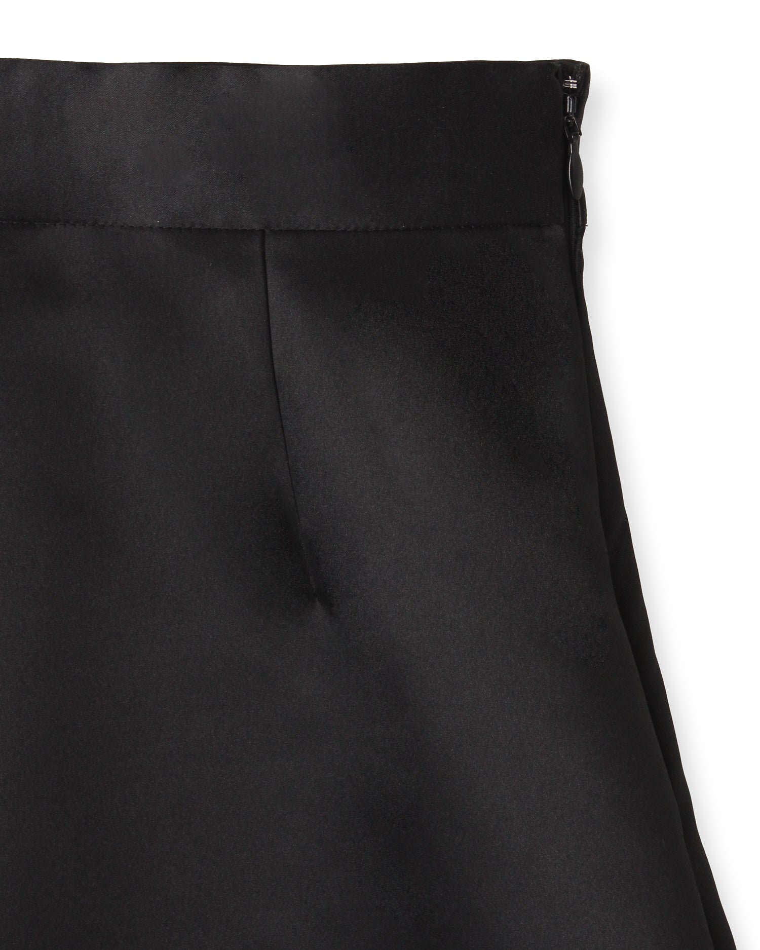 Asymmetrical satin skirt &lt;Black&gt;