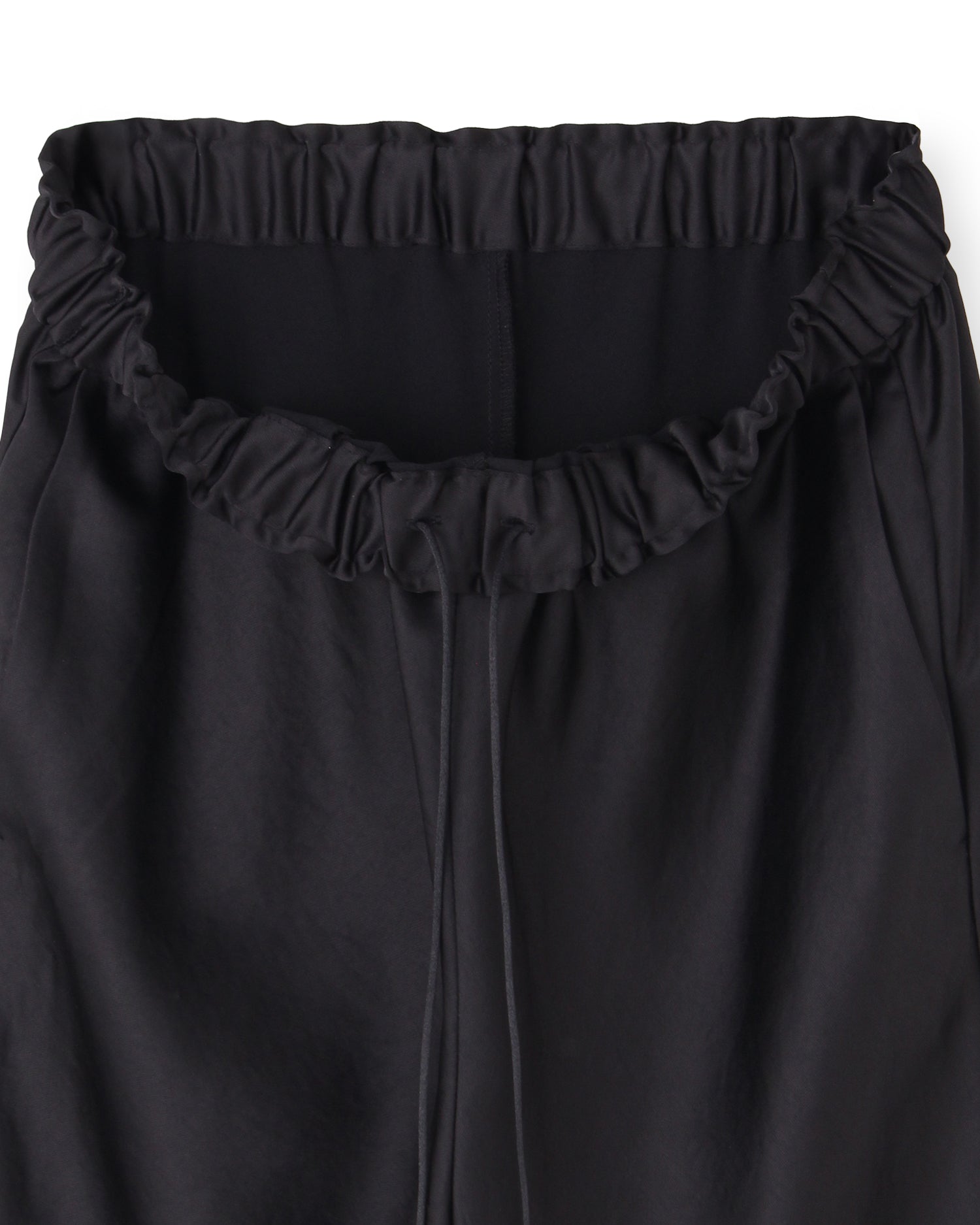 サテンバイヤスパンツ<ブラック>