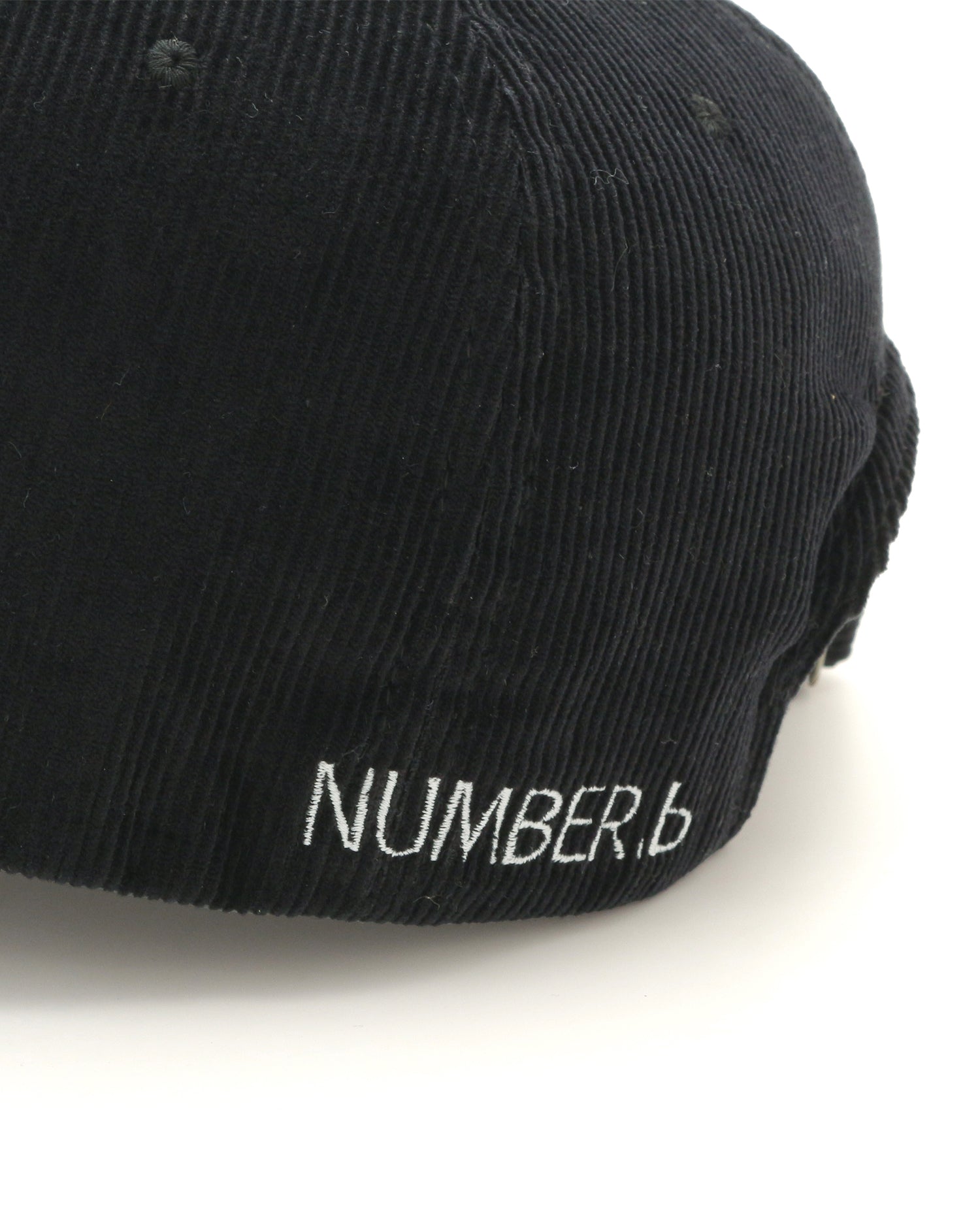 【オンライン限定】NUMBER.b ロゴ刺繍キャップ(コーデュロイ)<ブラック>