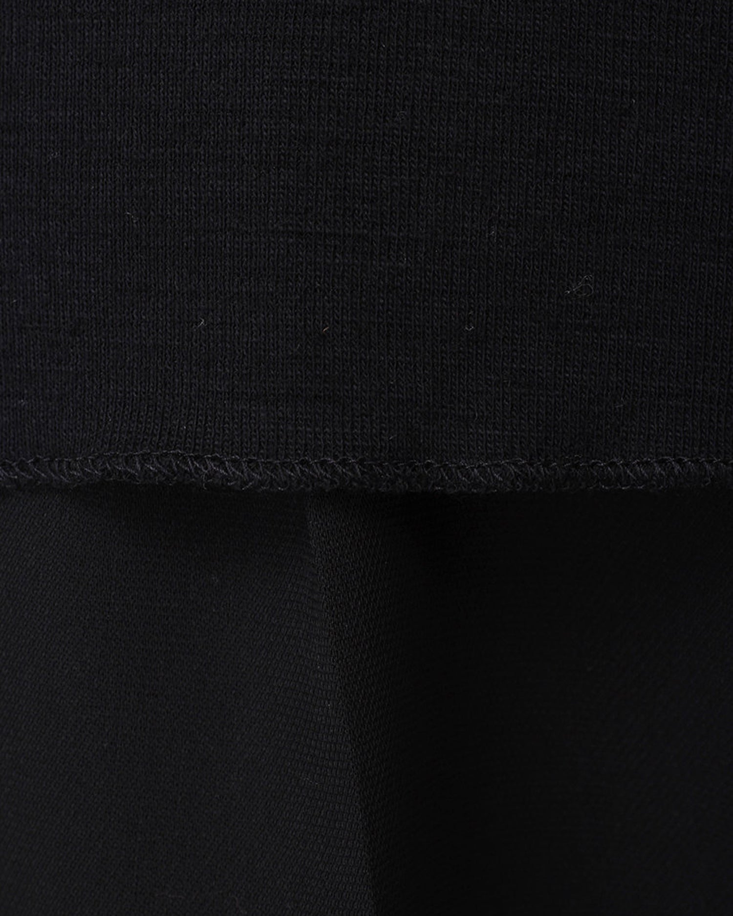 Turtleneck Cut & Sewn <Black>