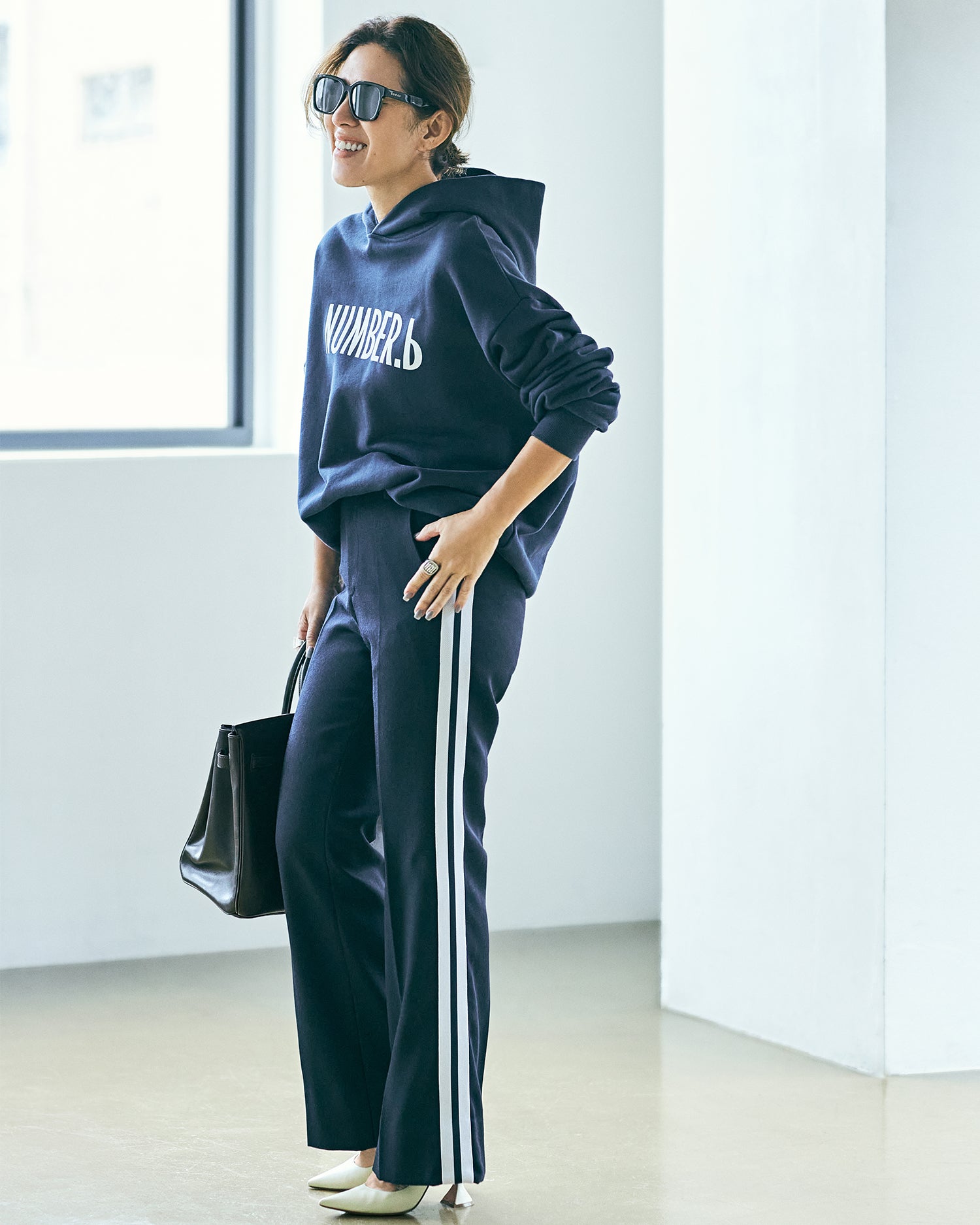 NUMBER.b ロゴパーカ<ネイビー>