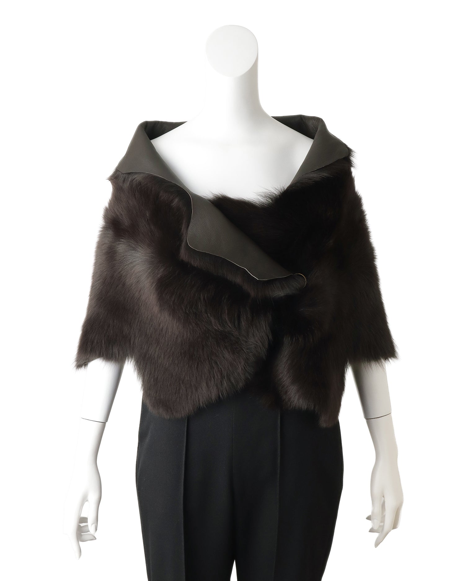 【受注販売】＜KARL DONOGHUE＞Button Shrug