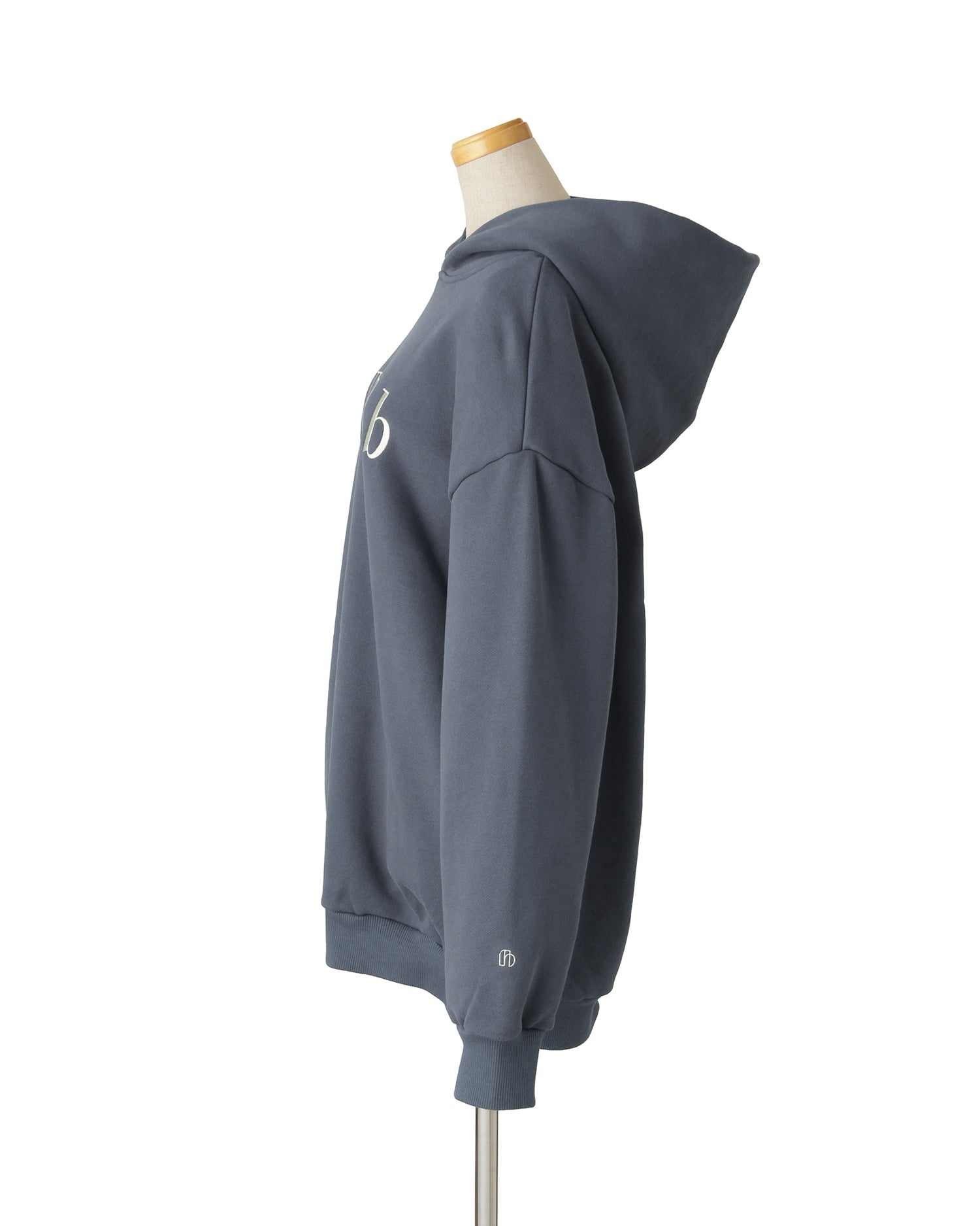 NUMBER.b ロゴパーカ（刺繍）＜ブルーグレー＞ – AMARC LIFE STORE