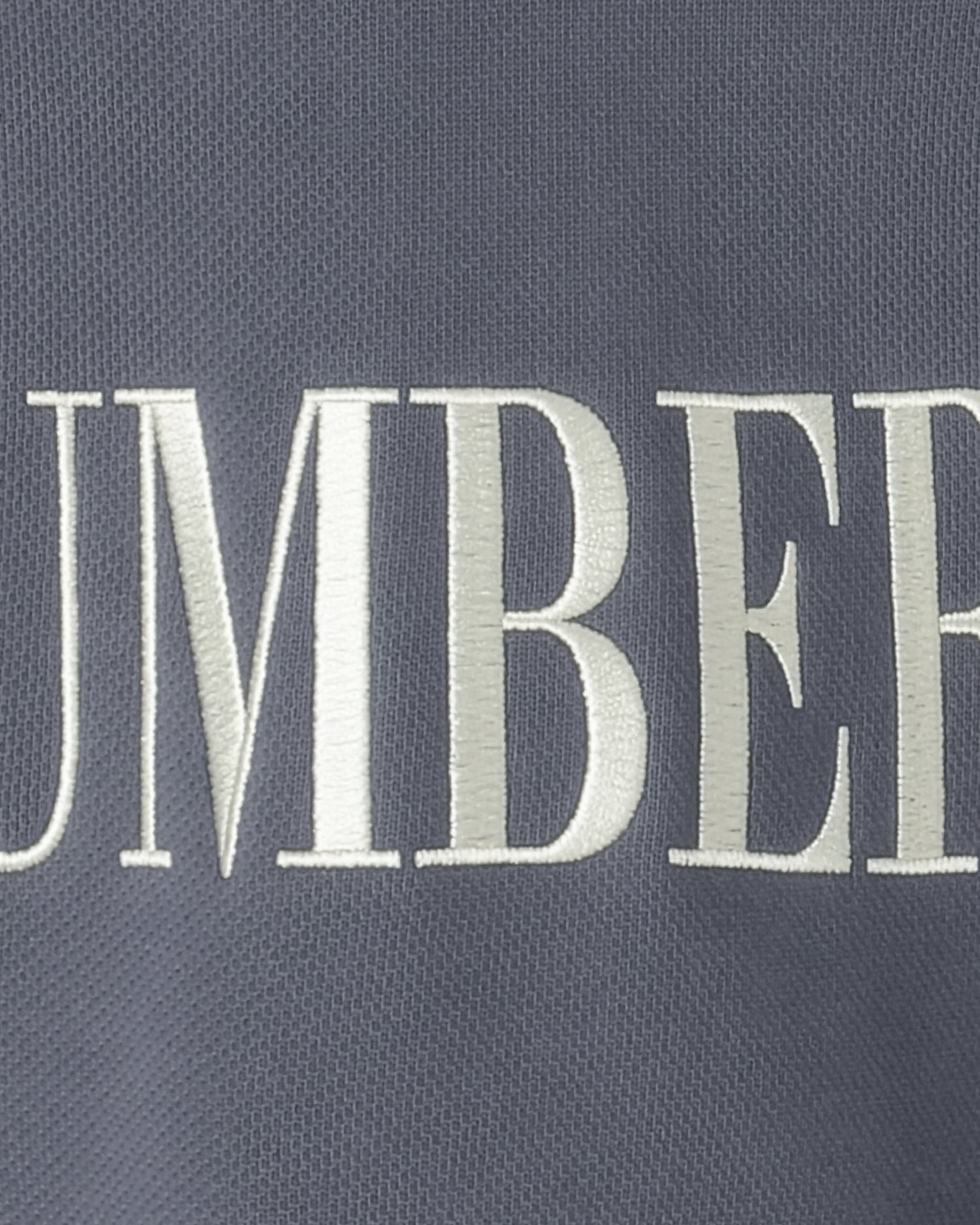 大草直子　AMARC NUMBER.b ナンバービー　　ロゴパーカー NUMBER.b ロゴパーカ（刺繍）＜ブラック＞ – AMARC LIFE STORE