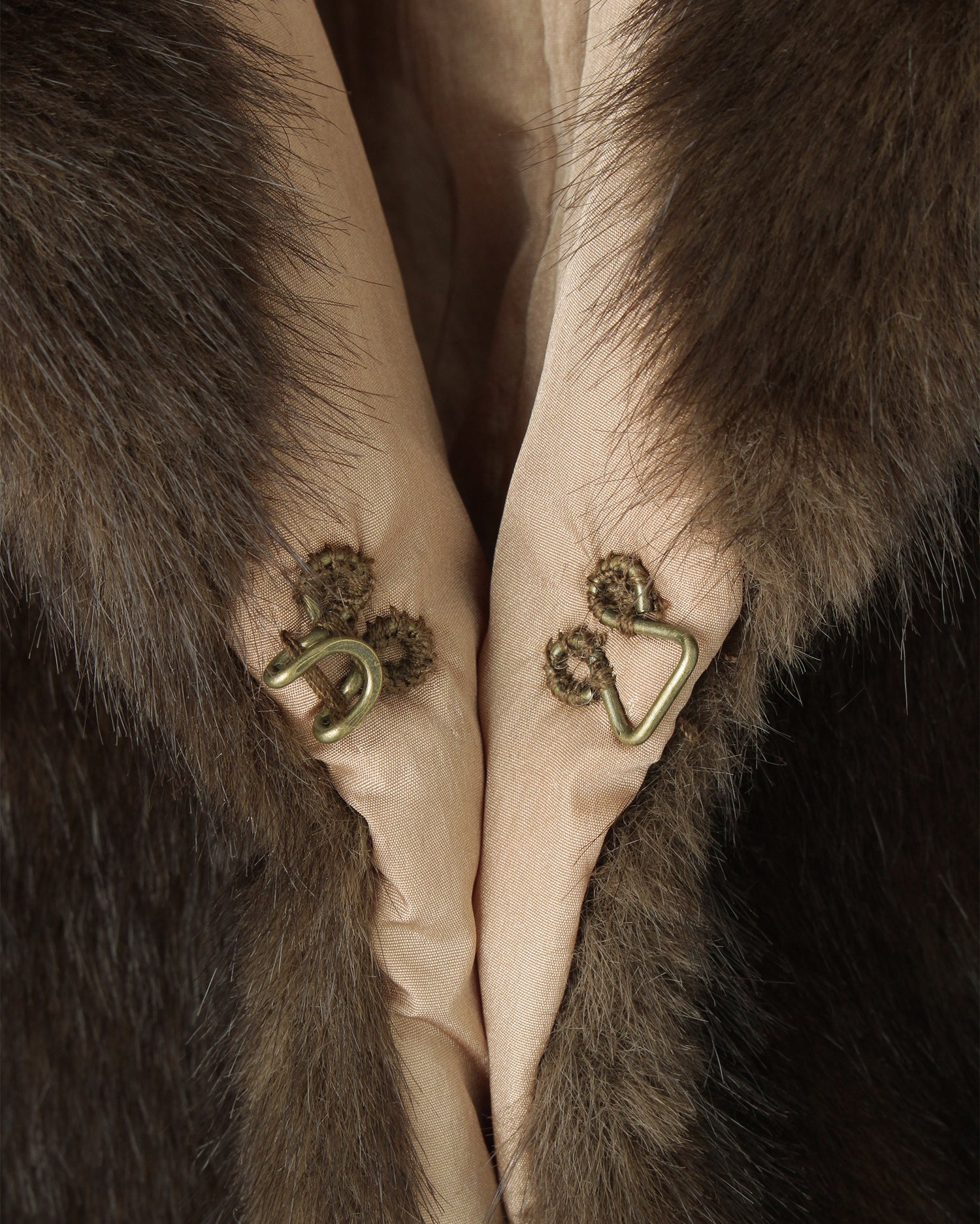 リバーシブルフェイクファージャケット