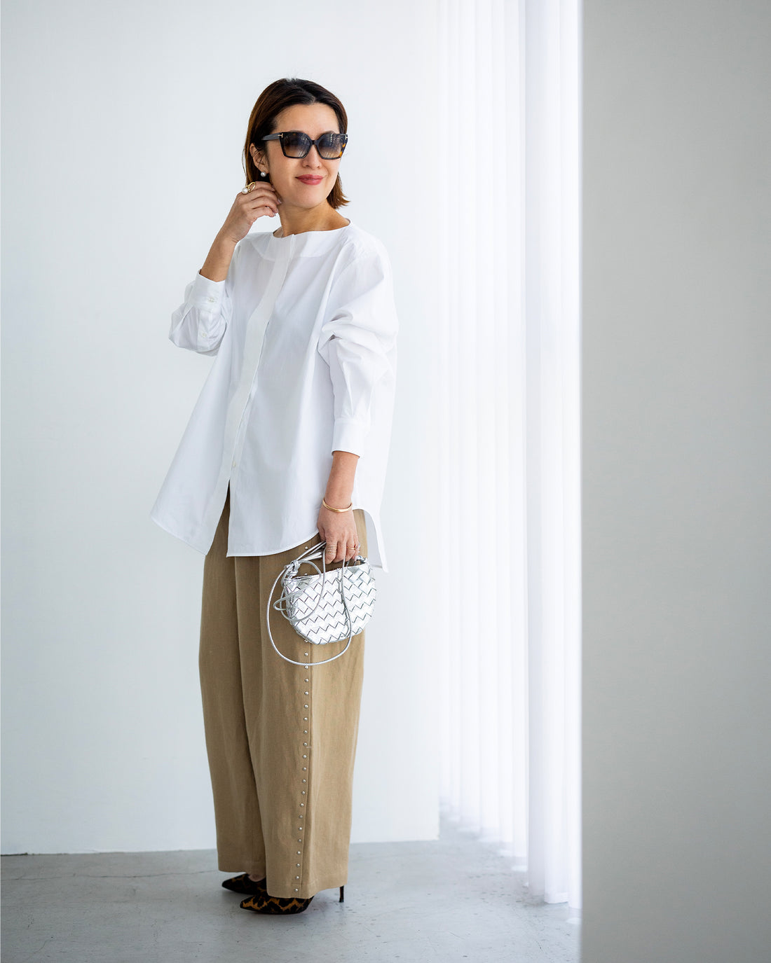 ボートネックブラウス